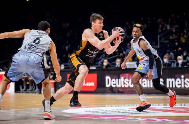 提升持球时 提升持球时