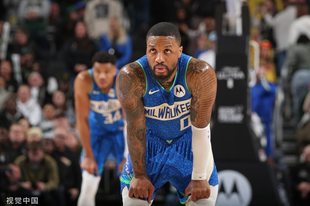 一脸错愕 一脸错愕